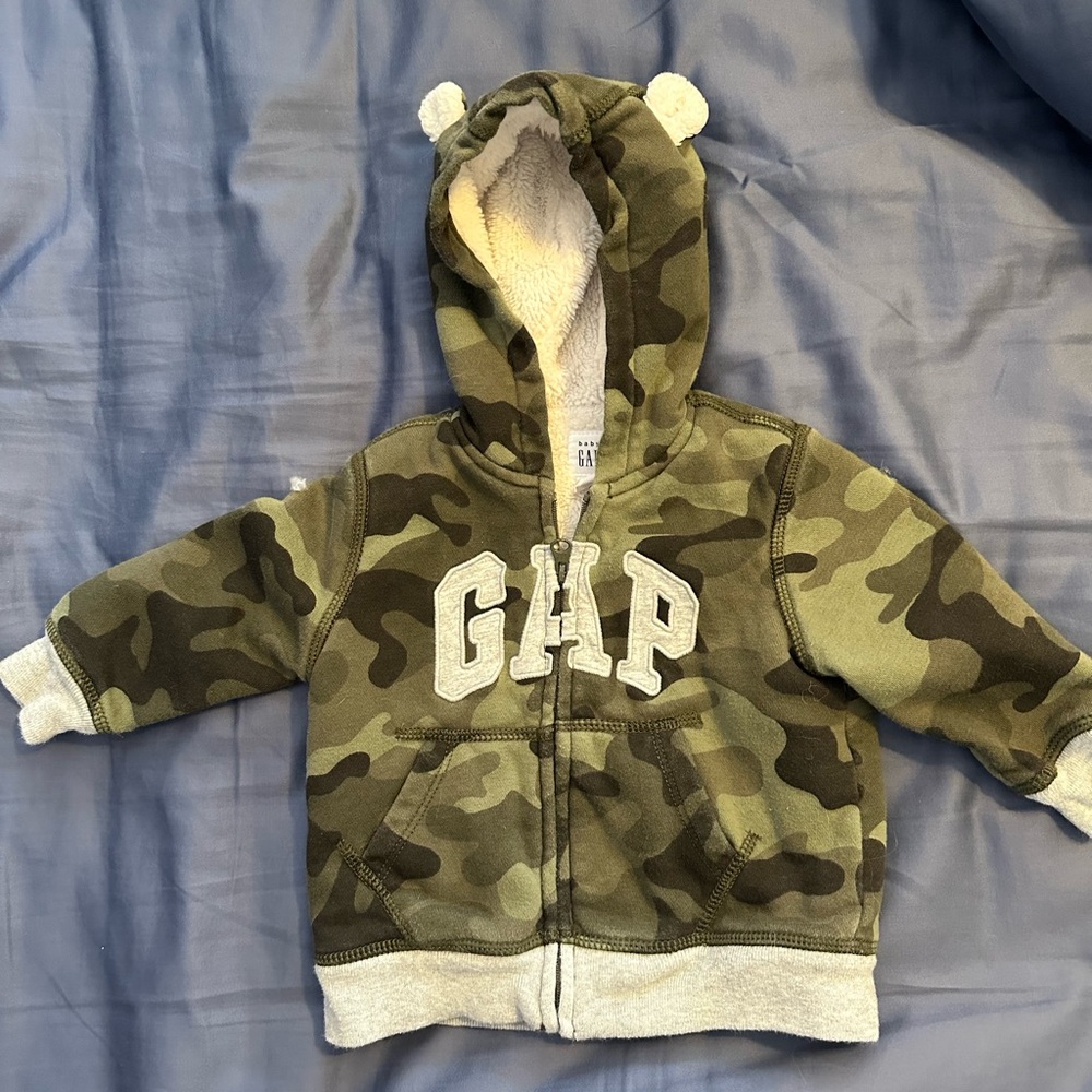 Gap baby 6-12 months Sherpa lined zip up